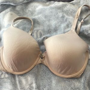 32DDD Victoria’s Secret Bra